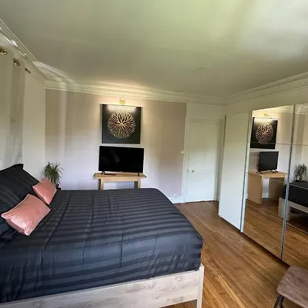 Apartment Au Coeur De La Nature, Idealement Place Paris *