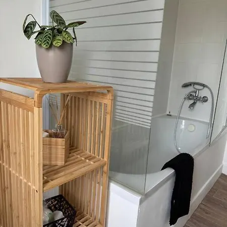 Au Coeur De La Nature, Idealement Place Paris Apartment *